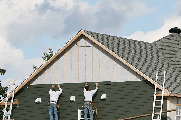 Professional Siding Contractor technician working in Sandy Ridge, NC
